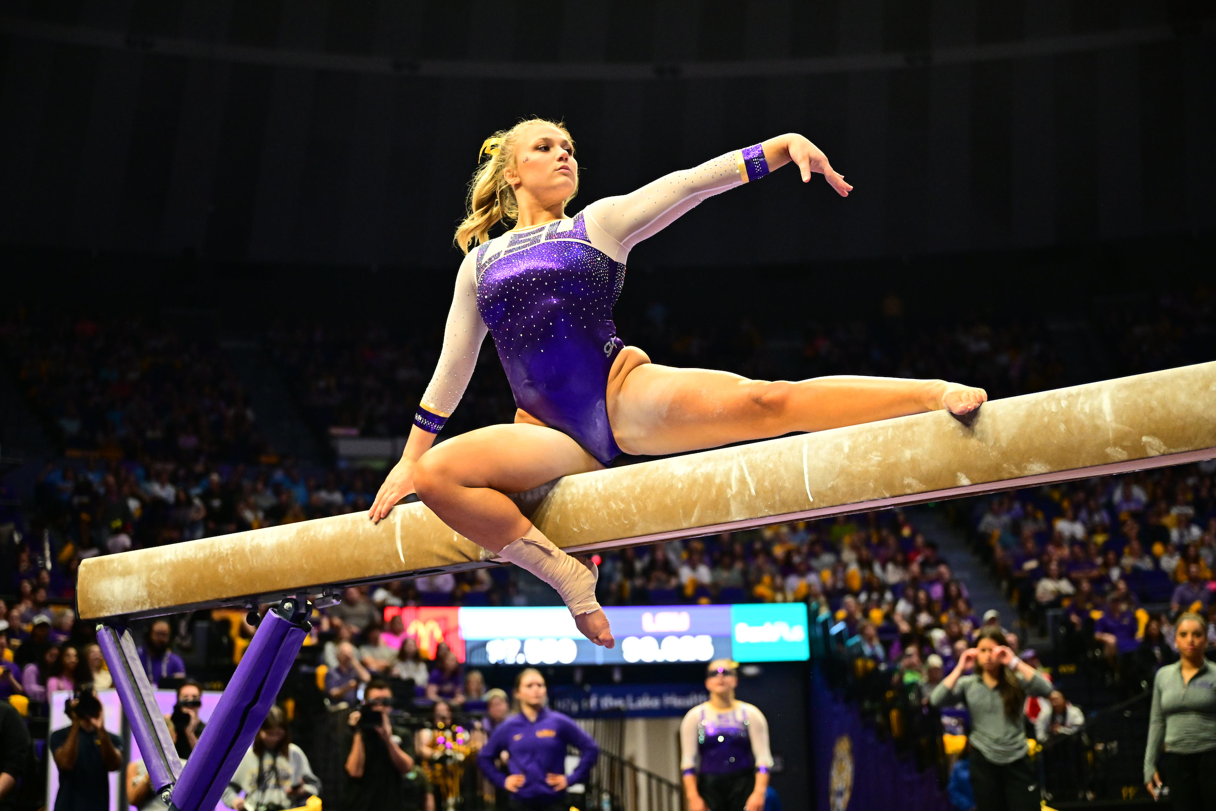 Sierra Ballard will be returning to LSU gymnastics for the 2025 season