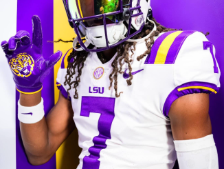 Kade Phillips flips to LSU from Texas