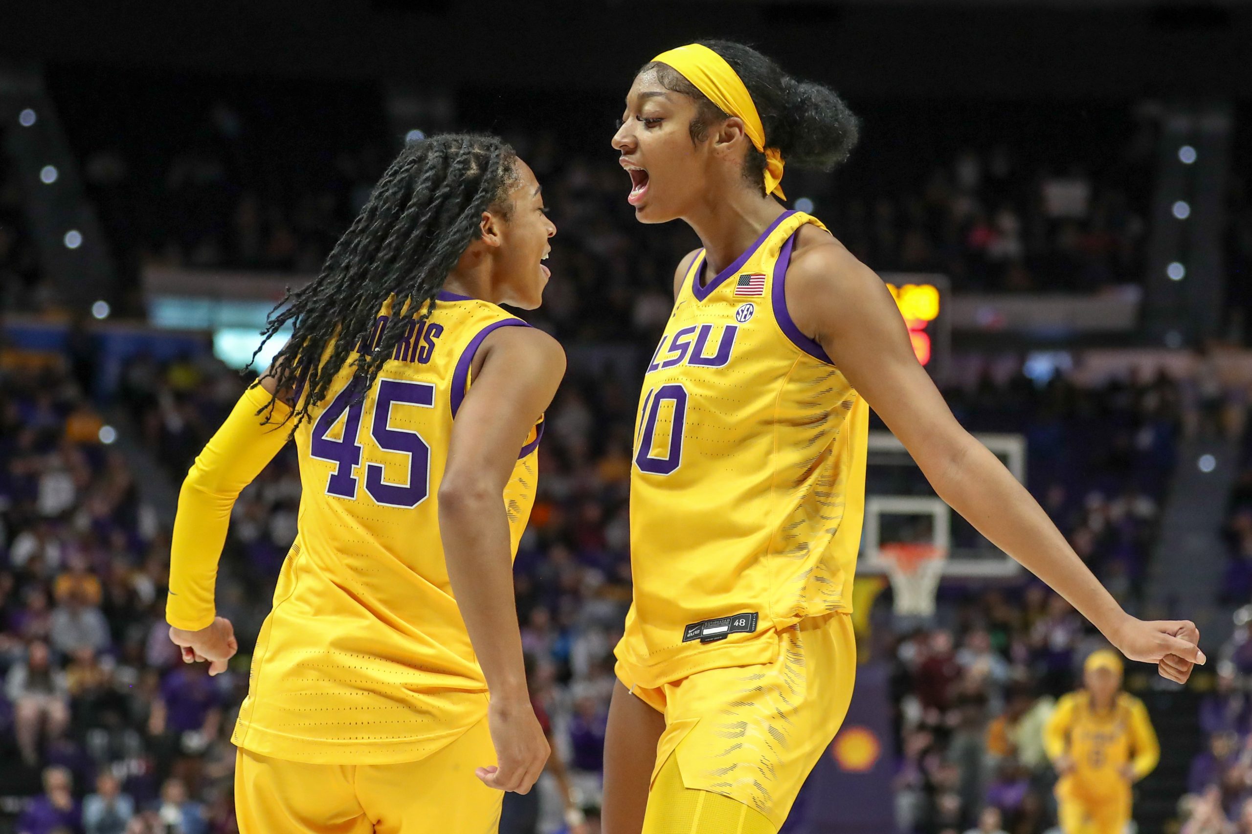 No Lsu Hosts Arkansas With Star Forward Angel Reese In Pursuit Of A