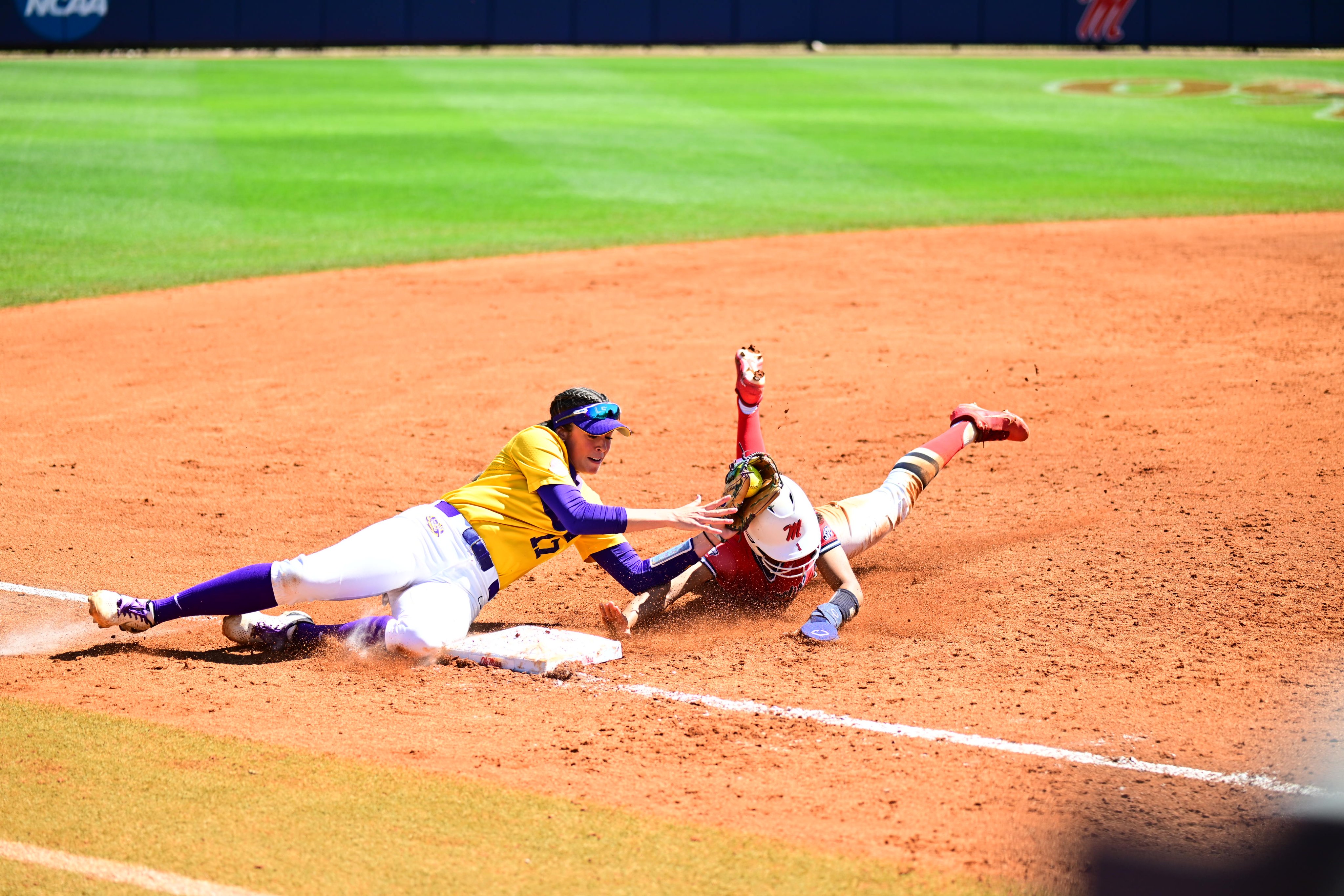 in-charge-freshman-sydney-berzon-provides-no-15-lsu-softball-with