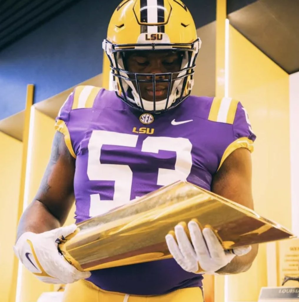 Lsu Lands Commitment From States Top Offensive Tackle In Nevilles